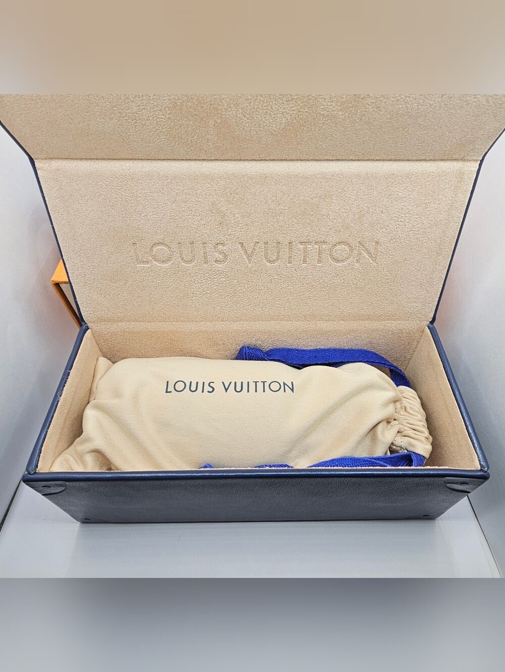 ⭐️ 1 Btl✅️ LOUIS VUITTON NOUVEAU MONDE FRAGRANCE💯100ML BOTTLE ➕️ 💥5pc=10ML✅️ - Picture 12 of 16